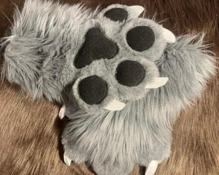 Simple Handpaws